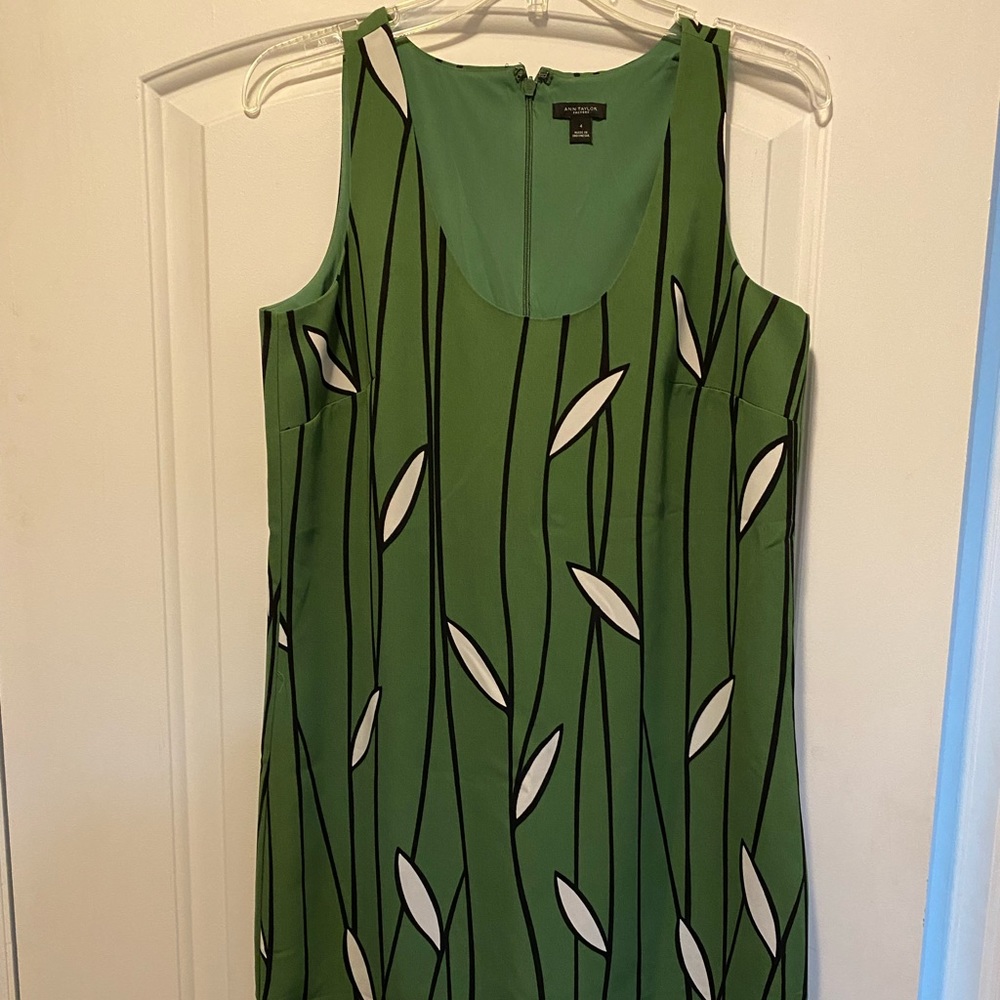 Ann Taylor dress size 4